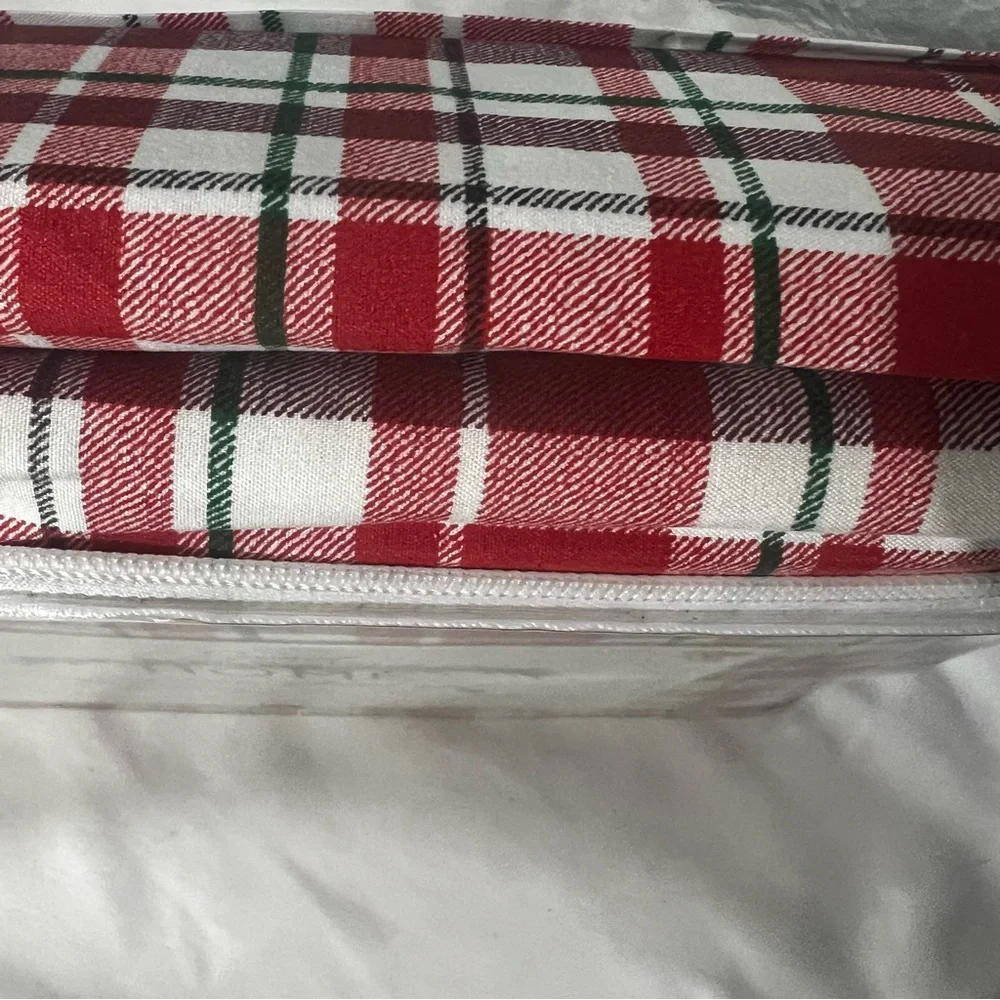 Sweet Home 3 Piece Soft Microfiber Red, Green & White Twin Sheet Set